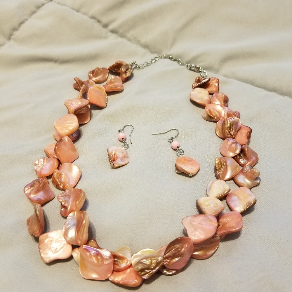 Pink stone necklace and earrings set